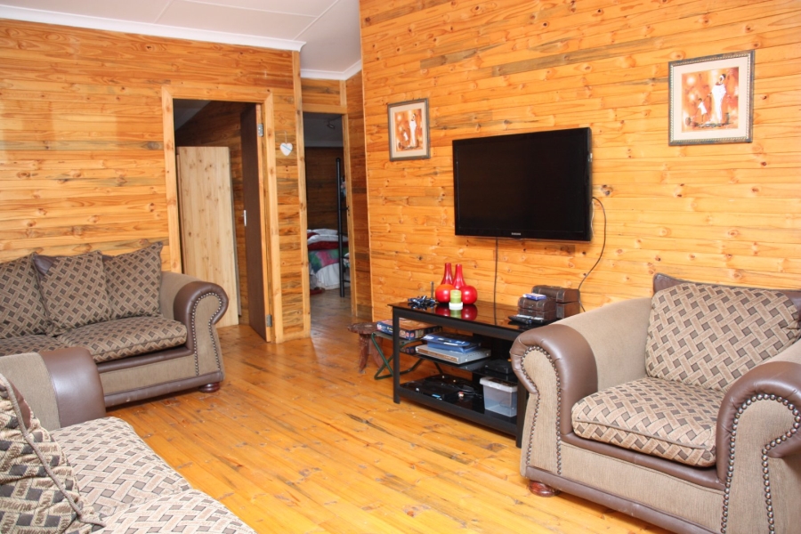 5 Bedroom Property for Sale in Bloemhof North West